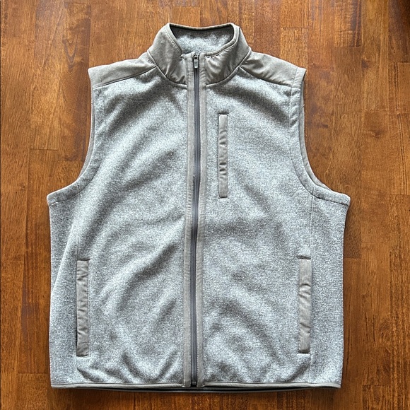 Vineyard Vines Other - Vineyard Vines Mens L Gray Lightweight Vest Casual Preppy Style Easy Layering